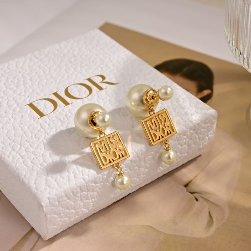 Christian Dior Necklaces